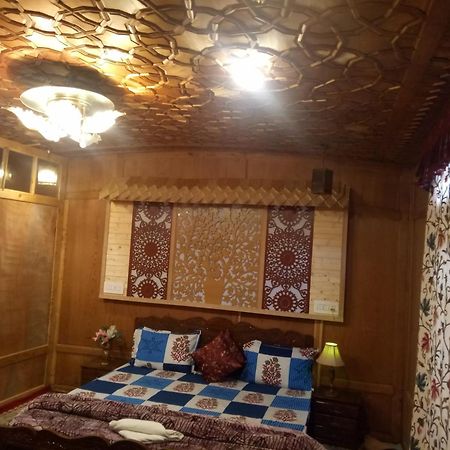 House Boat New Manora Bed & Breakfast Srinagar  Luaran gambar