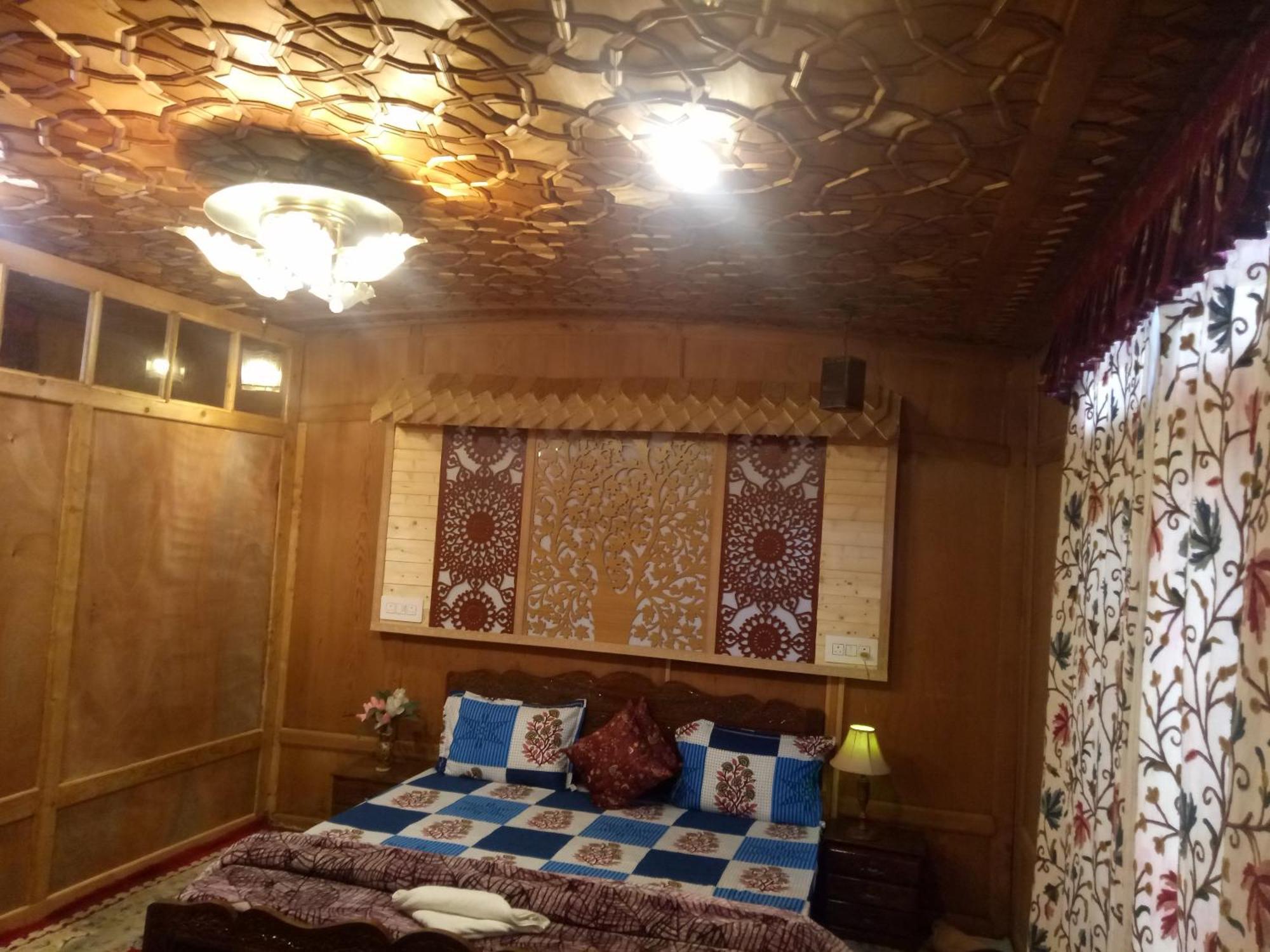 House Boat New Manora Bed & Breakfast Srinagar  Luaran gambar