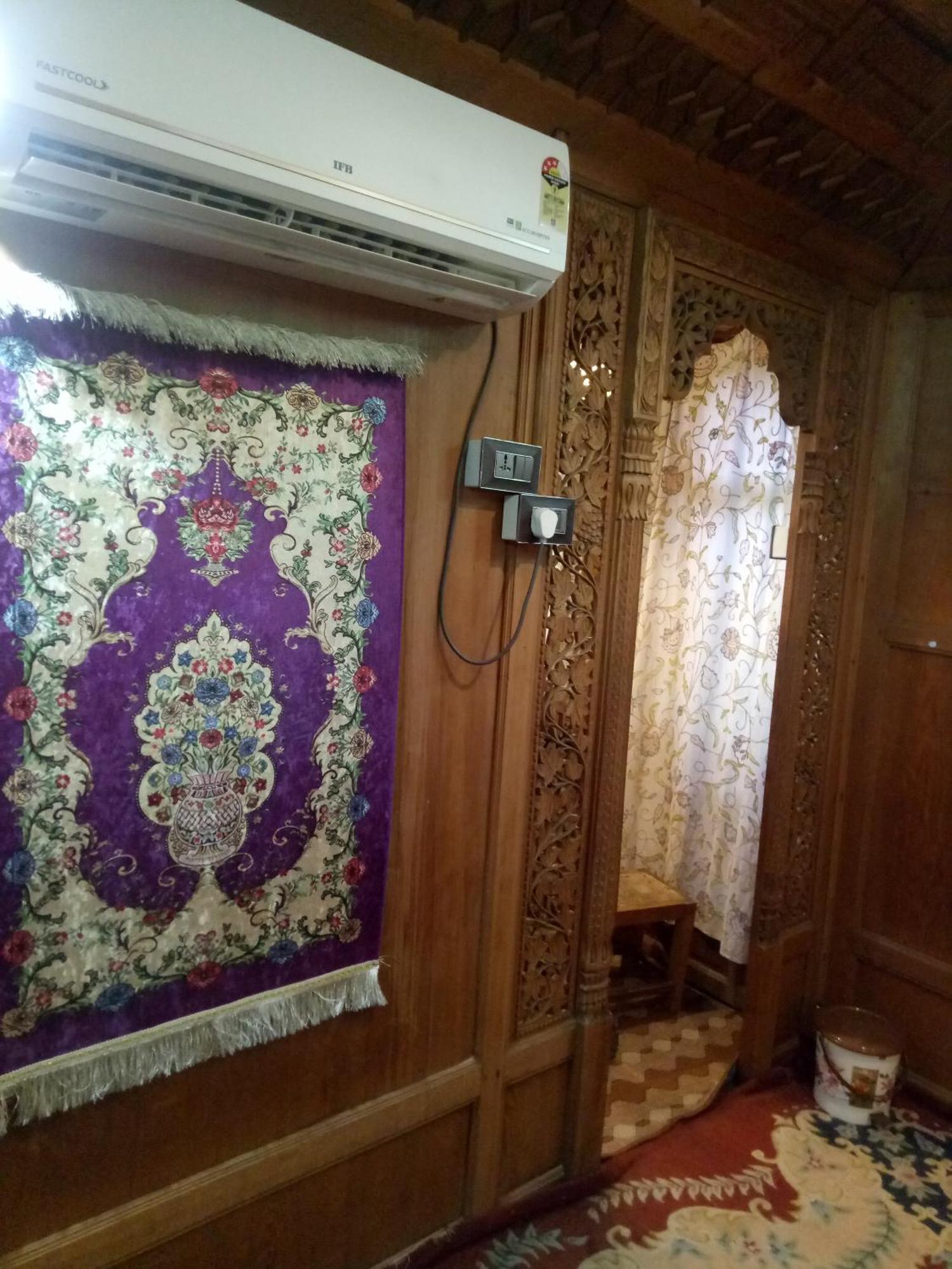 House Boat New Manora Bed & Breakfast Srinagar  Luaran gambar