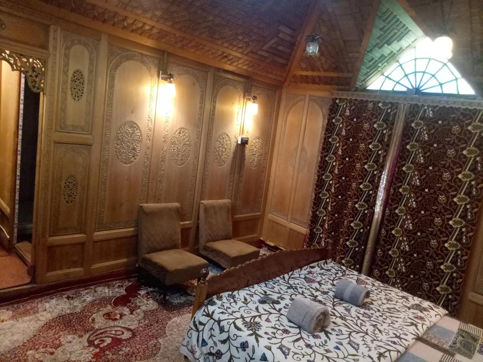 House Boat New Manora Bed & Breakfast Srinagar  Luaran gambar