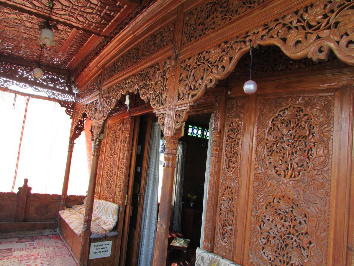 House Boat New Manora Bed & Breakfast Srinagar  Luaran gambar