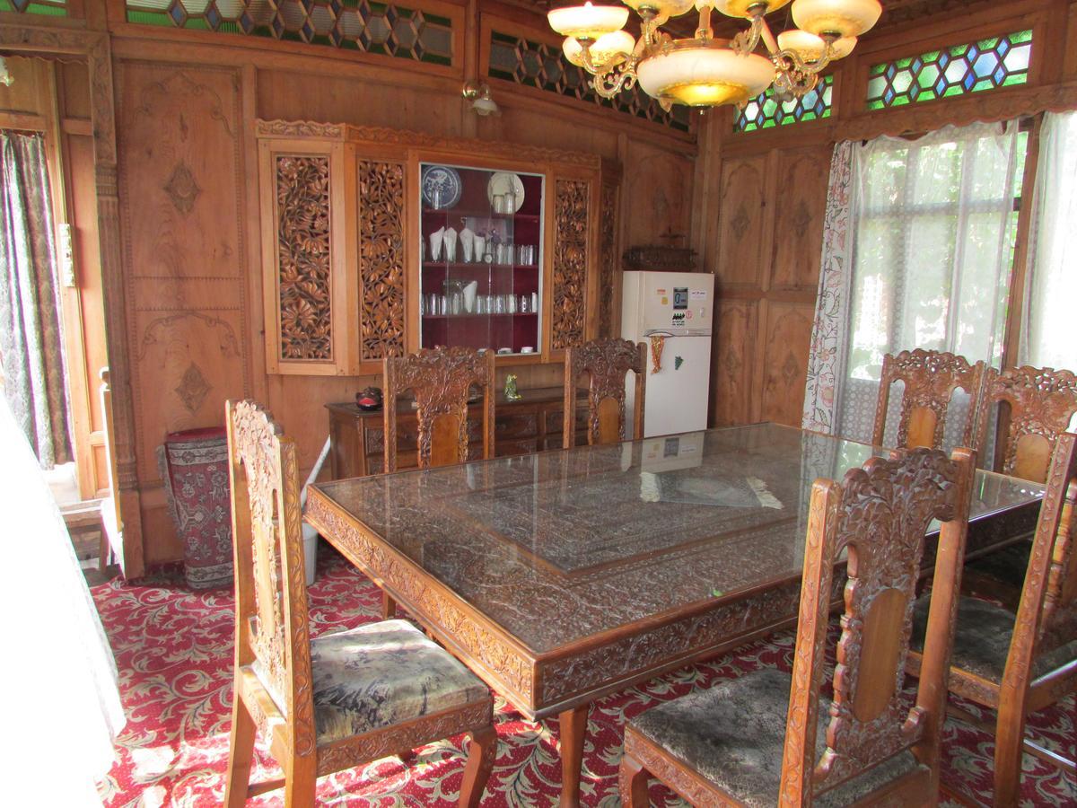 House Boat New Manora Bed & Breakfast Srinagar  Luaran gambar