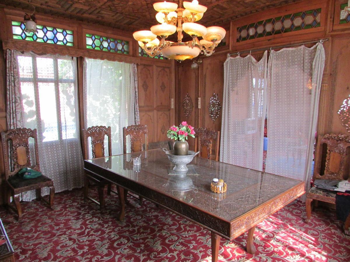 House Boat New Manora Bed & Breakfast Srinagar  Luaran gambar